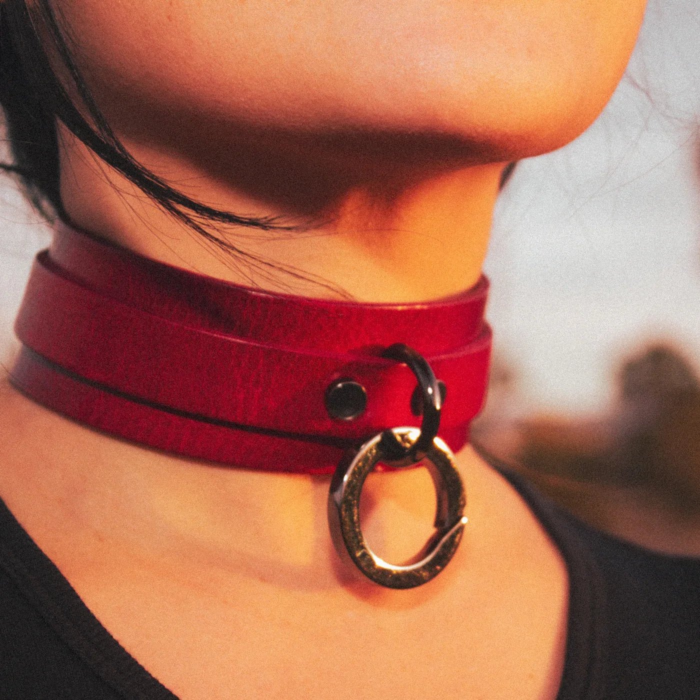 Horizon Collar in Blood Moon