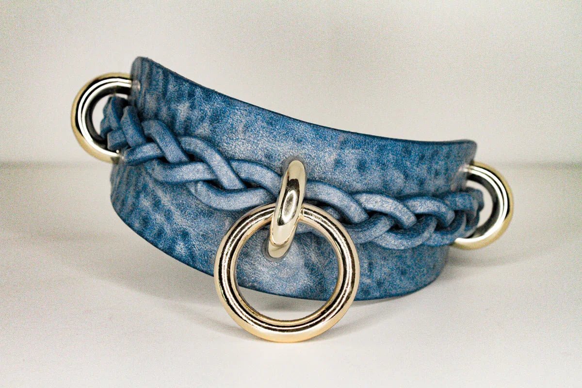 product front view blue bdsm cowboy core collar with gold hardware